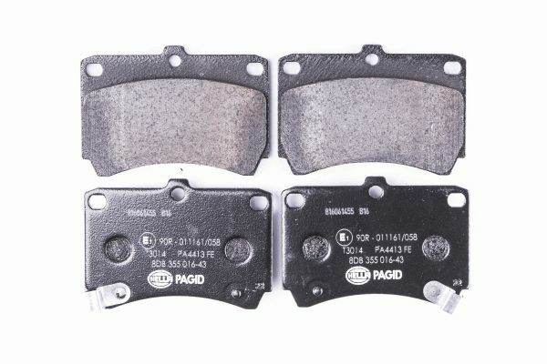 Klocki hamulcowe - komplet 8DB 355 016-431 HELLA